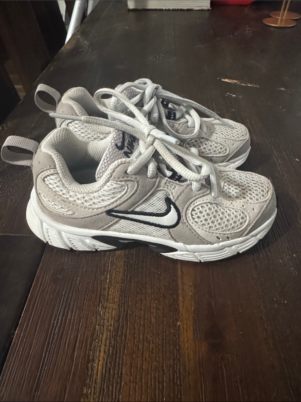 Nike Kids Beige and White Mesh Sneakers with Black Swoosh